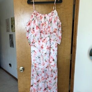 NWT BB Dakota Floral Dress